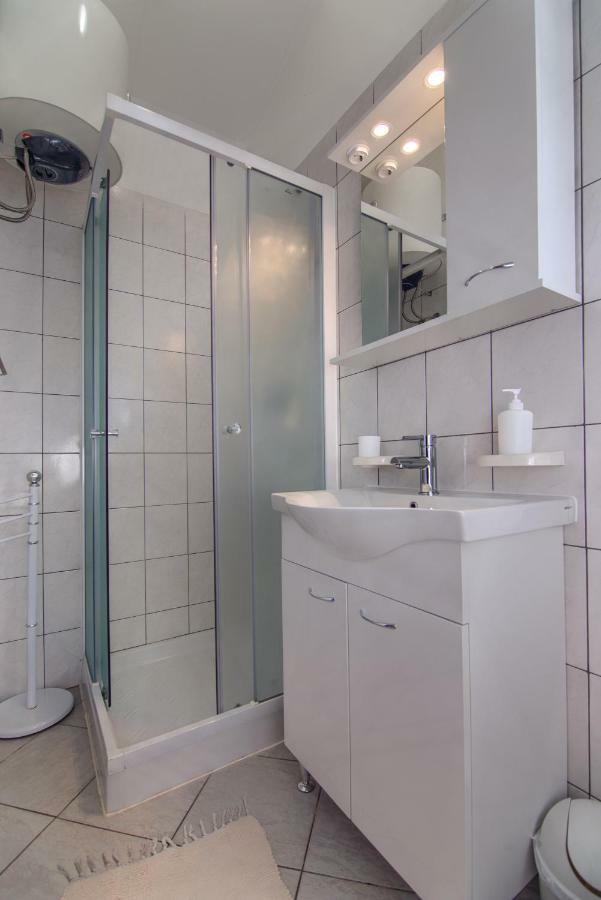Apartment Mladenka Пула Экстерьер фото